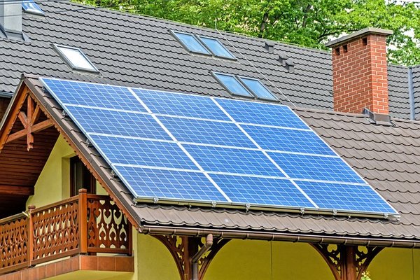 Comment maximiser l'efficacité énergétique avec des panneaux solaires domestiques ?