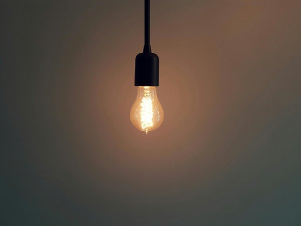 Comment les lampes solaires révolutionnent l'éclairage extérieur